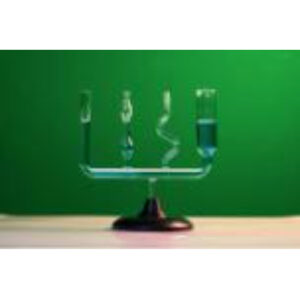 Сосуды сообщающиеся на подставке