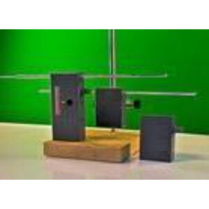 Комплект приборов для изучения принципов радиоприема и радиопередачи.